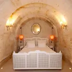 Anatelein Cave Üçhisar