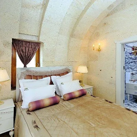 Anatelein Cave
