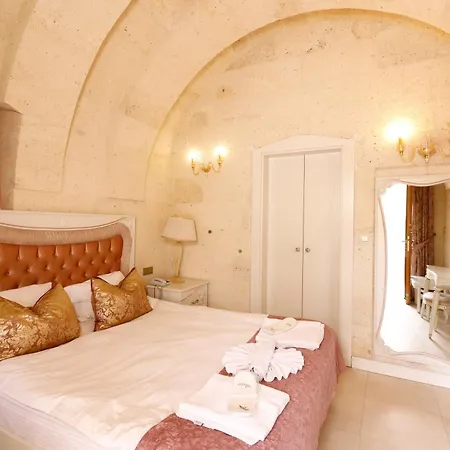 فندق Anatelein Cave أُتْشيسار