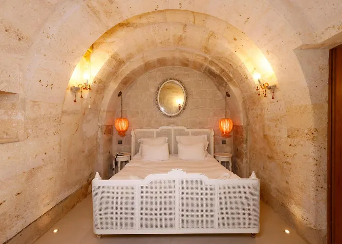 Anatelein Cave Üçhisar