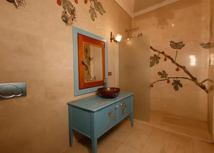 Anatelein Cave Szálloda 4*